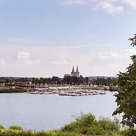 Leuchtturm Am See, Erdgeschosswohnung Mit Garten 크산텐